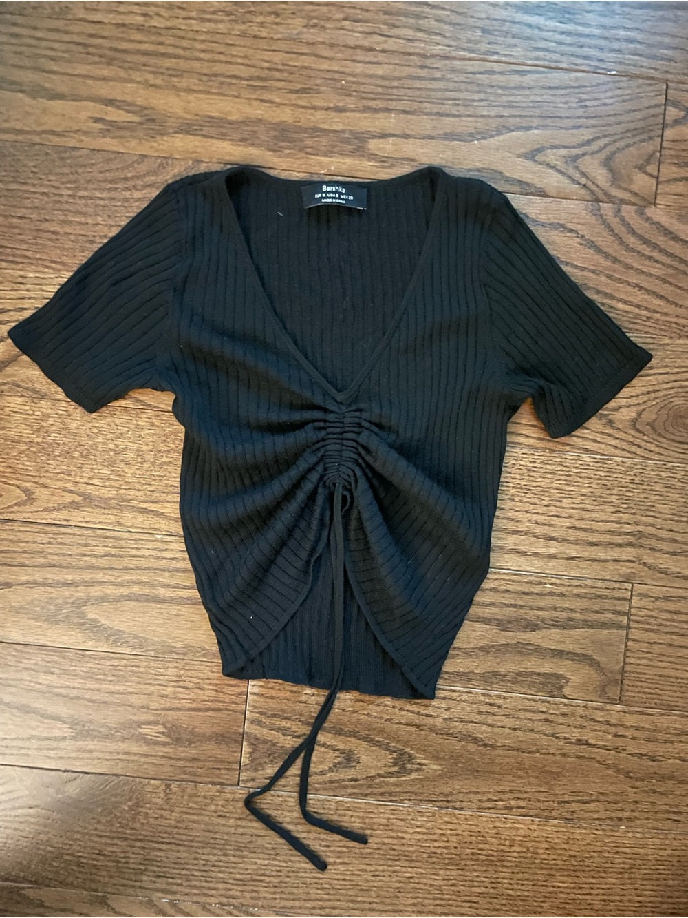 Aritzia Black Ribbed Drawstring V-Neck Crop Top